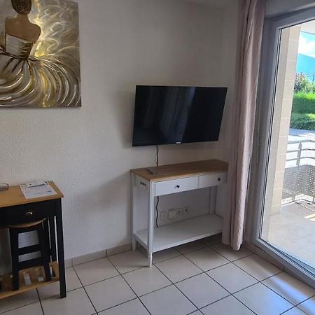 Studio Cosy Avec Parking Ferme. Albertville Bagian luar foto